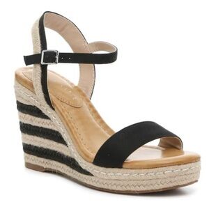 Kelly & Katie Black and Cream Wedge Sandals